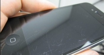 إزالة خدوش شاشة الهاتف بسهولة