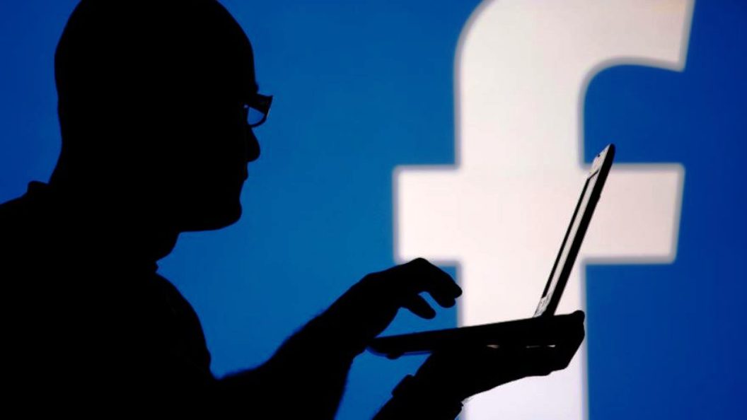 كيف تحمي حسابك على فيسبوك وتويتر من الاختراق؟